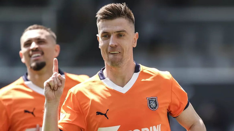 Krzysztof Piatek Süper Lig deviyle anlaştı; İşte 2 yıllık imzanın ayrıntıları - Fotoğraf: 5