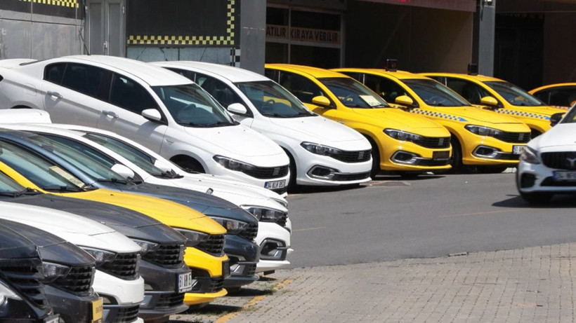 İkinci el oto pazarında beklenen hareketlilik olmadı - Fotoğraf: 2