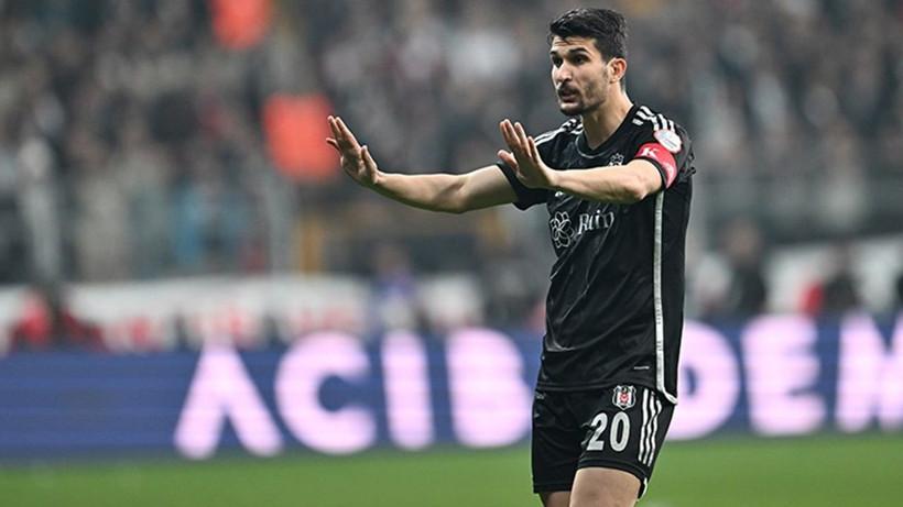 Beşiktaş’ta Necip Uysal ile yollar ayrılıyor; Dev kulüp sezon sonunda imza için geliyor - Fotoğraf: 6