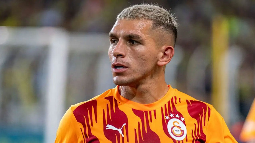 Lucas Torreira takım arkadaşları ile vedalaştı; Galatasaray taraftarını yıkan ayrılık - Fotoğraf: 7