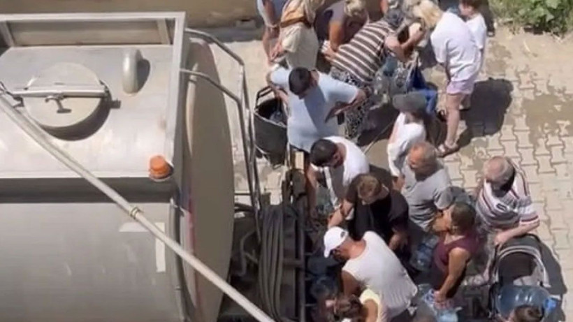 Tekirdağ'da su krizi vatandaşları mağdur ediyor: Tanker ve çeşme önlerinde kuyruk oluştu - Fotoğraf: 2
