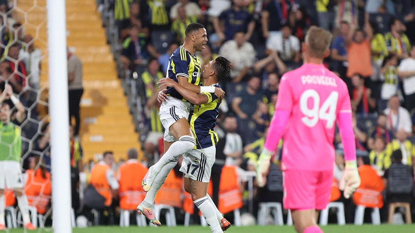 Fenerbahçe'de 10 isim kadroda yok! Şampiyonlar Ligi kadrosu açıklandı - Fotoğraf: 6