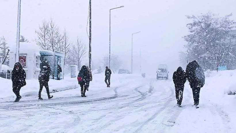 İstanbul'un o ilçelerinde okullar tatil edildi! Öğrencilerin beklediği haber geldi - Fotoğraf: 6