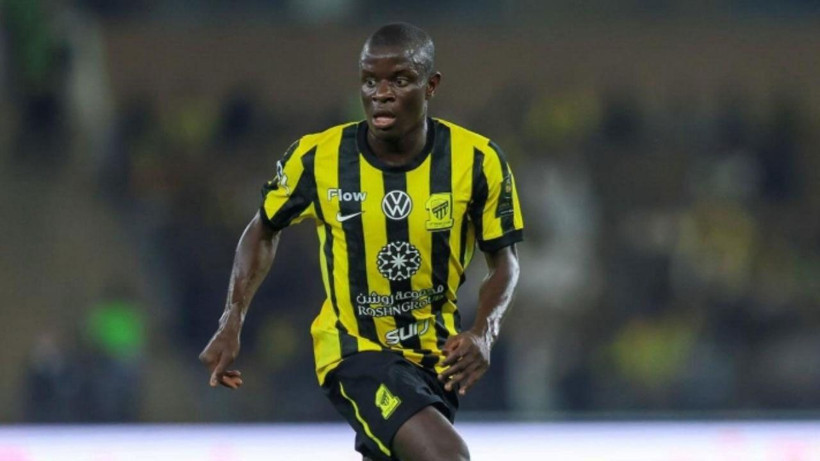 Ve dünyaca ünlü yıldız futbolcu Fenerbahçe'de; Yılın transfer bombası patladı - Fotoğraf: 6