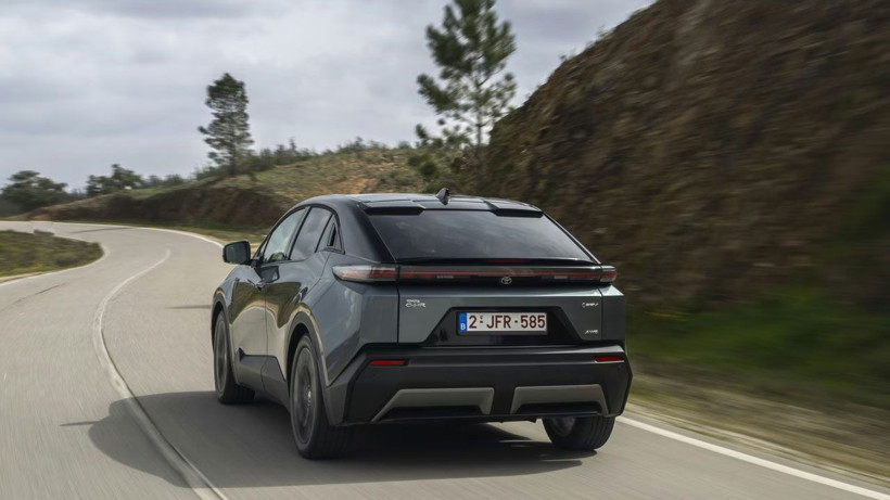 En çok fiyatı merak ediliyordu! İşte karşınızda Tamamen elektrikli Toyota C-HR+ - Fotoğraf: 6