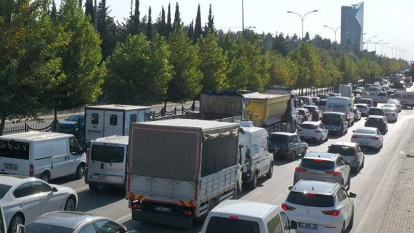 Listenin zirvesinde ne İstanbul ne Adana var! Bu şehirlerde araç sürmek cesaret ister - Fotoğraf: 6