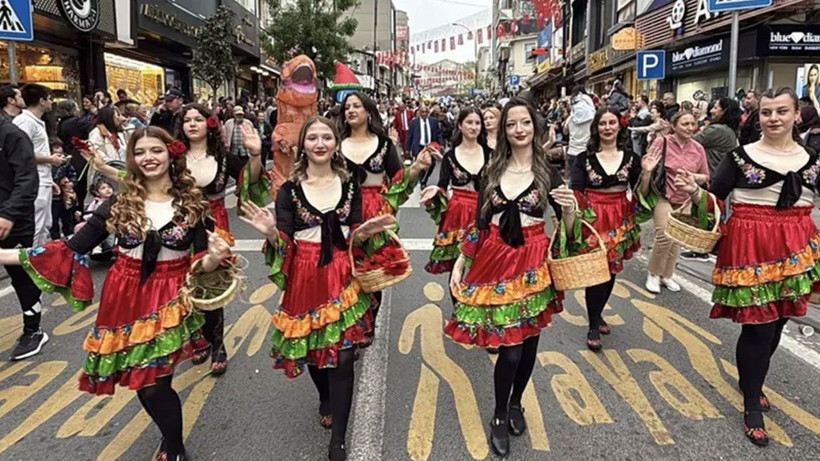 Kakava ateşi yakıldı, bahar danslarla karşılandı - Fotoğraf: 3