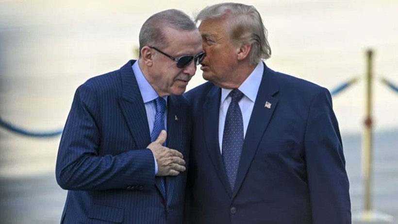 ABD Başkanı Trump askerleri Türkçe selamladı - Fotoğraf: 8