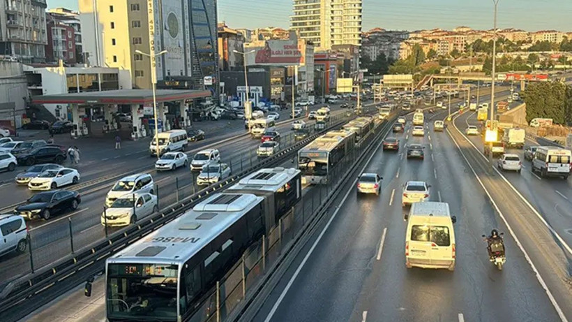 Dikkat! Yarın altı durak kapalı: Metrobüs, Fatih Sultan Mehmet Köprüsü'nden gidecek - Fotoğraf: 3