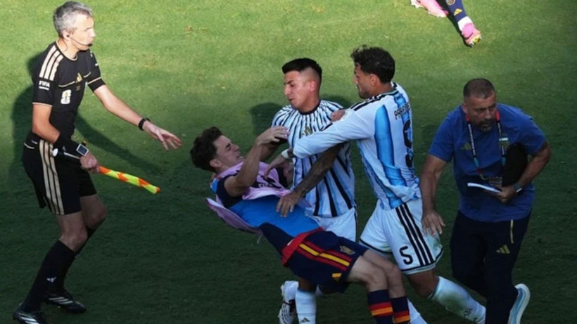 Saha bir anda karıştı! Dünya Kupası finalinin ardından gerginlik - Fotoğraf: 3