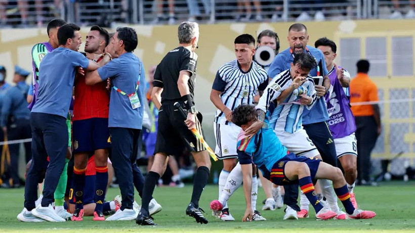 Saha bir anda karıştı! Dünya Kupası finalinin ardından gerginlik - Fotoğraf: 9