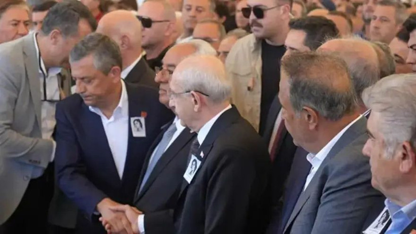 Özgür Özel CHP'den istifa etti: Yeni Parti'nin kuruluş dilekçesini imzaladı - Fotoğraf: 7