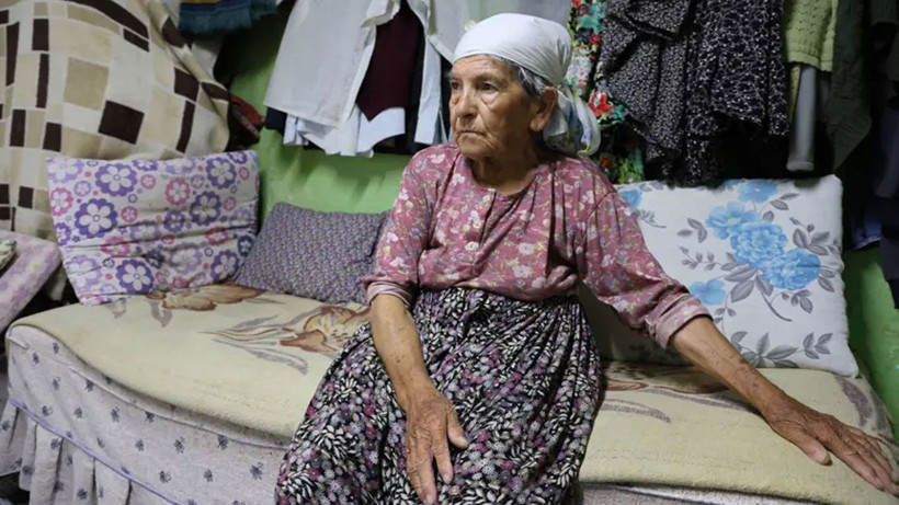 Ümmü nine yıllardır tuvalet ve banyoya hasret yaşıyor! Utandığı için misafir kabul etmiyor - Fotoğraf: 2