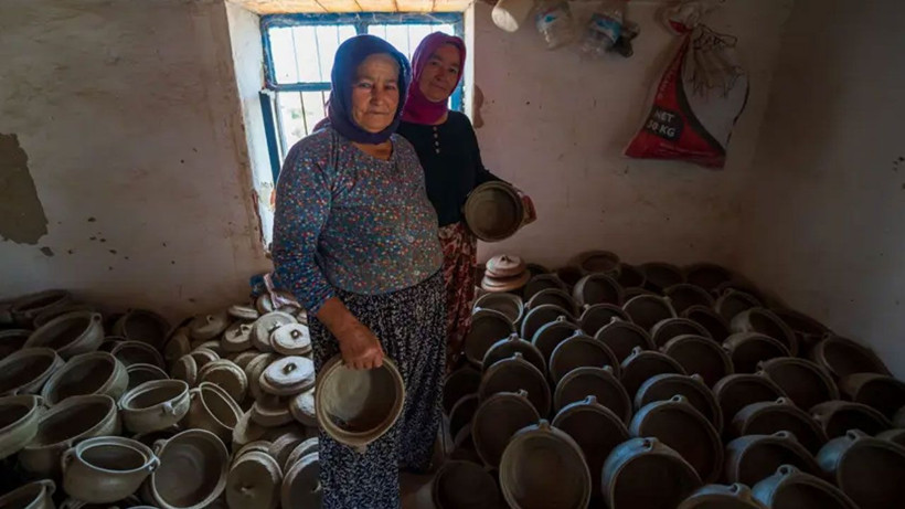 Binlerce yıllık gelenek kadın emeğiyle direniyor! Çırak yetişmiyor, sadece birkaç usta kaldı - Fotoğraf: 6