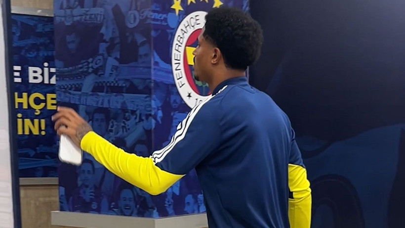Fenerbahçe'de moralleri alt üst eden gelişme! Yıldız isim saha kenarına böyle getirildi - Fotoğraf: 2