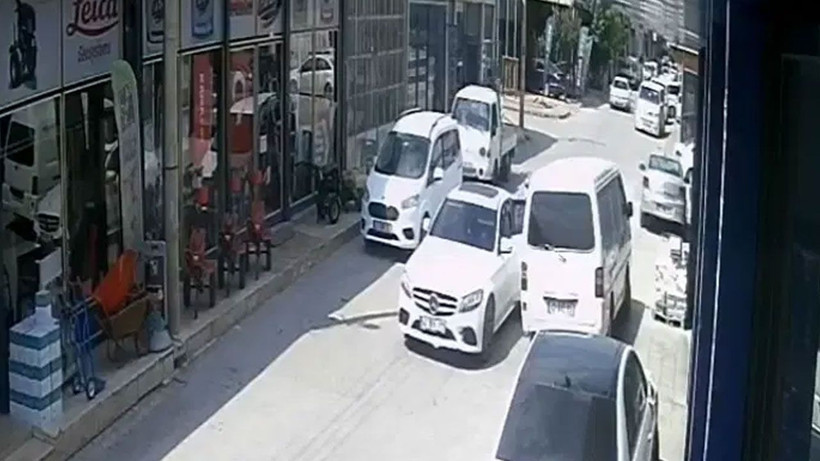 Lüks otomobille milyonluk soygun! Kar maskesi takıp para ve altınları çaldılar - Fotoğraf: 5