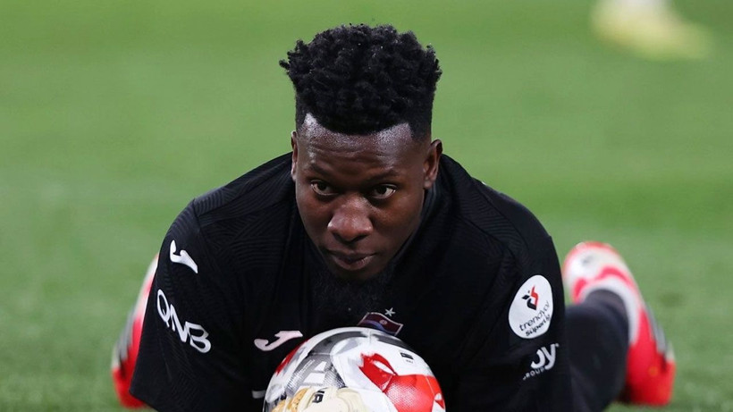 Trabzonspor'un yıldız ismi trafik kazası geçirdi! İlk açıklama Başkan Ertuğrul Doğan'dan geldi - Fotoğraf: 5