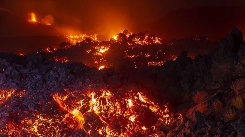 İtalya'da Etna Yanardağı uyandı: Son 20 yılın en ağır acil durumu yaşanıyor - Fotoğraf: 7