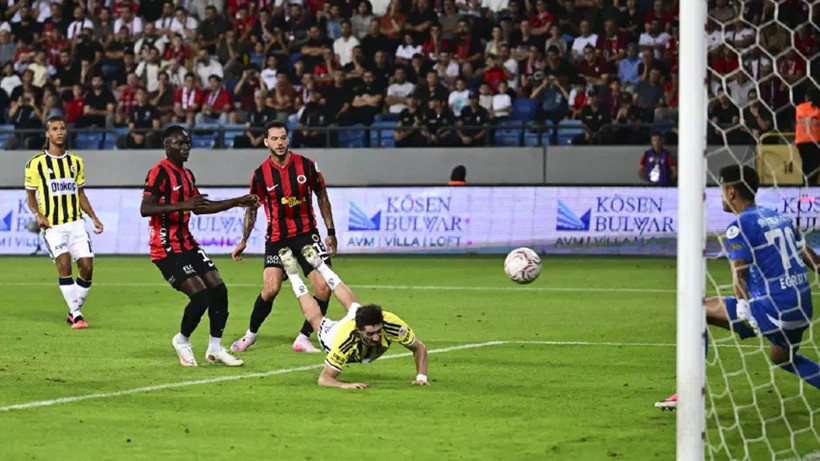 Eski takımına geçit vermedi, Fenerbahçe'ye engel oldu! İrfan Can Eğribayat maça damga vurdu - Fotoğraf: 3