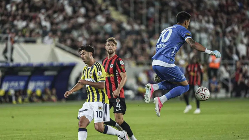 Eski takımına geçit vermedi, Fenerbahçe'ye engel oldu! İrfan Can Eğribayat maça damga vurdu - Fotoğraf: 5
