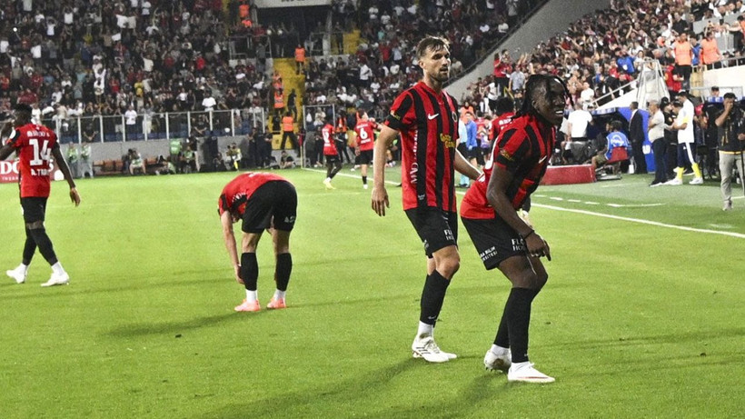 Fenerbahçe'den Gençlerbirliği maçı sonrası sert tepki! "Her şeyi yaparız, gözümüzü kararttık" - Fotoğraf: 8