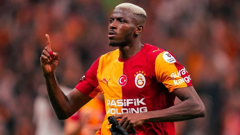 Taraftar hasretle onu bekliyordu! Yıldız futbolcu Victor Osimhen'den haber var - Fotoğraf: 2