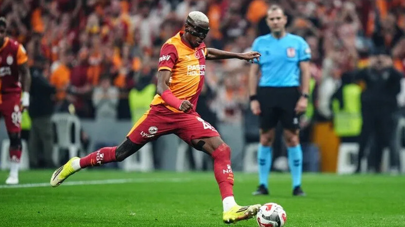 Taraftar hasretle onu bekliyordu! Yıldız futbolcu Victor Osimhen'den haber var - Fotoğraf: 9