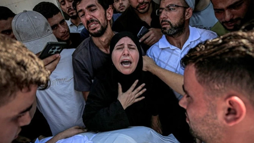 Gazzeli çocukların babalarına acı vedası - Fotoğraf: 5