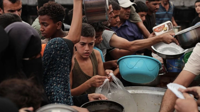 Gazzeli çocukların babalarına acı vedası - Fotoğraf: 6