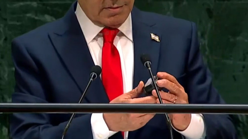 Netanyahu, dünyayı bu cihazla tehdit etti! BM kürsüsünde skandal anlar... - Fotoğraf: 2