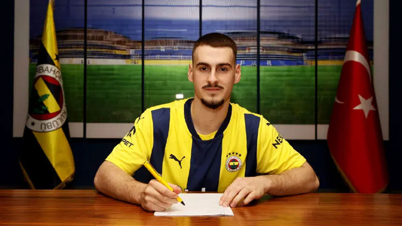 Fenerbahçe'de devre arasında yollar ayrılıyor! Hiç maça çıkamamıştı - Fotoğraf: 2