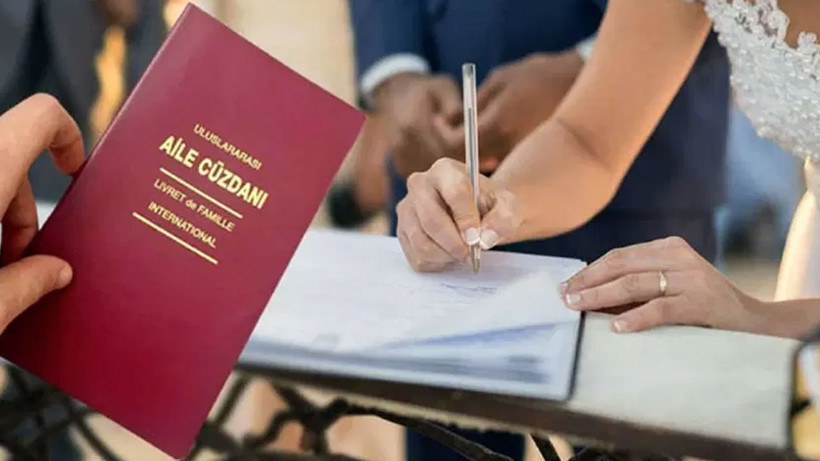 Anayasa Mahkemesi'nden süresiz nafaka kararı: 'Süresiz olarak' ibaresi iptal edildi - Fotoğraf: 13