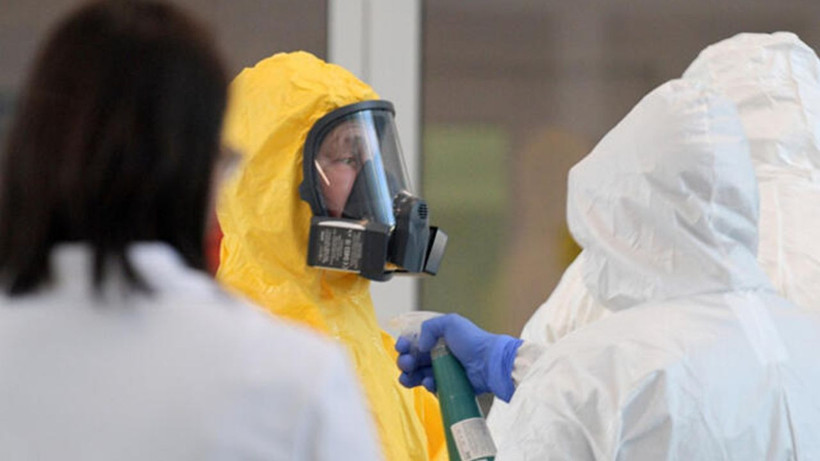 Putin'den koronavirüs hastanesine ziyaret - Resim: 1