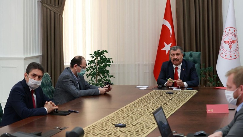 Koronavirüs Bilim Kurulu sonrası bir ilk; O ayrıntı herkesin dikkatini çekti - Resim: 1