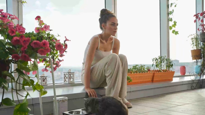 Cam Tavanlar dizisi yayından kaldırılıyor; Show TV’nin kararı olay olur - Resim: 1