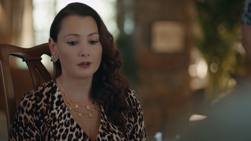 Elkızı dizisi ilk bölümde olay bir sahne oldu; Fox TV'nin başı büyük dertte - Resim: 1