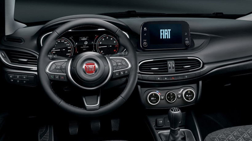 Dev marka Fiat Egea bu fiyatı ilk kez yapıyor; Rakibi Renault Clio zora girdi - Resim: 2