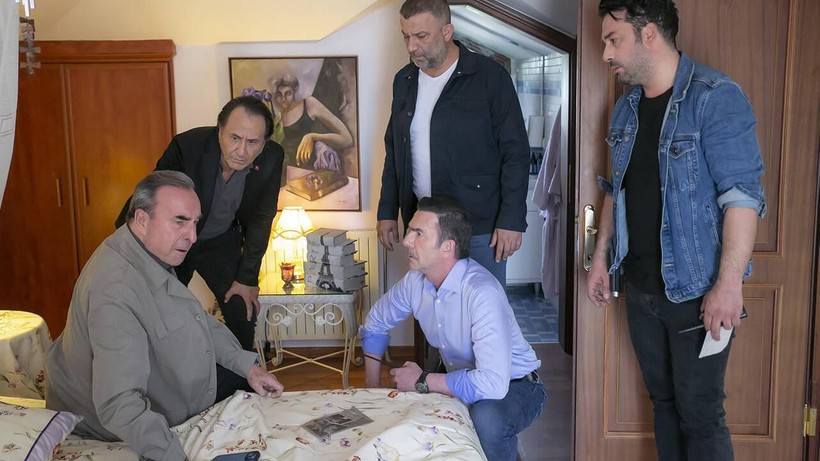 Arka Sokaklar dizisinin en sevilen ismiydi – Oyunculuğu bıraktı, İstanbul’u terk etti - Resim: 1
