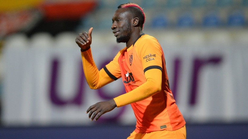İşte yıldız futbolcu Mbaye Diagne’nin yeni takımı; Transfer dönemine bomba gibi düştü - Resim: 1