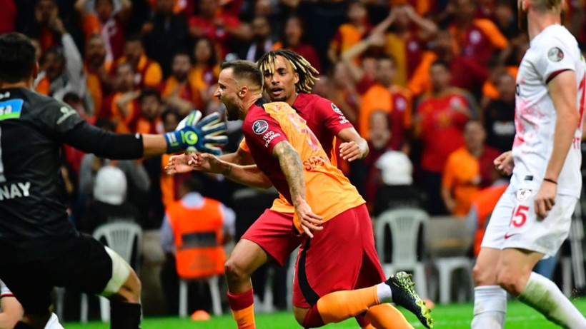 Ve Galatasaray yılın son bombasını patlattı; Manchester United'ın yıldızını kadrosuna kattı - Resim: 2