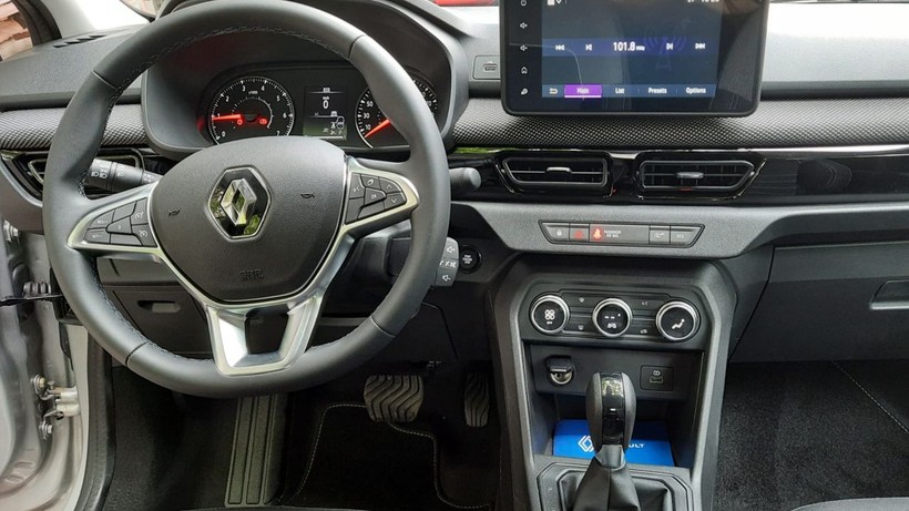 Renault bu modelinin fiyatını 400 bin TL yaptı; Clio’dan bile daha ucuza satılıyor - Resim: 2