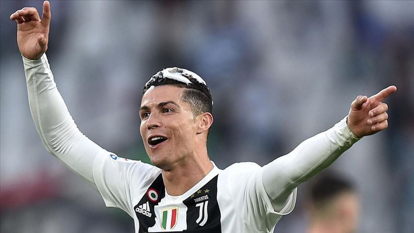 Cristiano Ronaldo iki yıllık resmi sözleşmeyi imzaladı; İşte duyanları çok şaşırtacak maaşı - Resim: 2