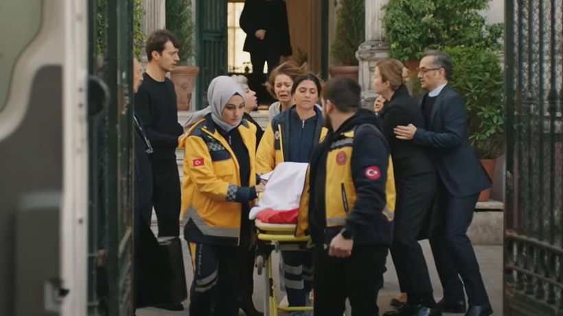 Camdaki Kız dizisinde bir başrol depremi daha; Feride karakterinden sonra durdurulamadı - Resim: 1