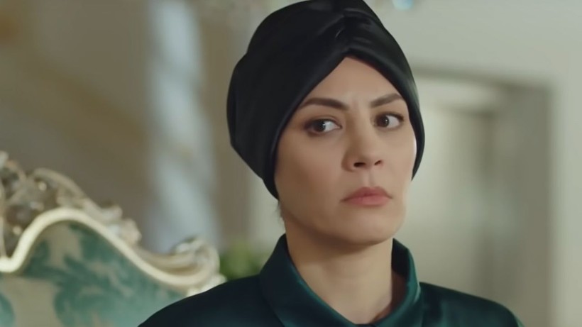 İki başrolde Kızılcık Şerbeti dizisinden ayrıldı; Bu sahneye bakmak cesaret ister - Resim: 4