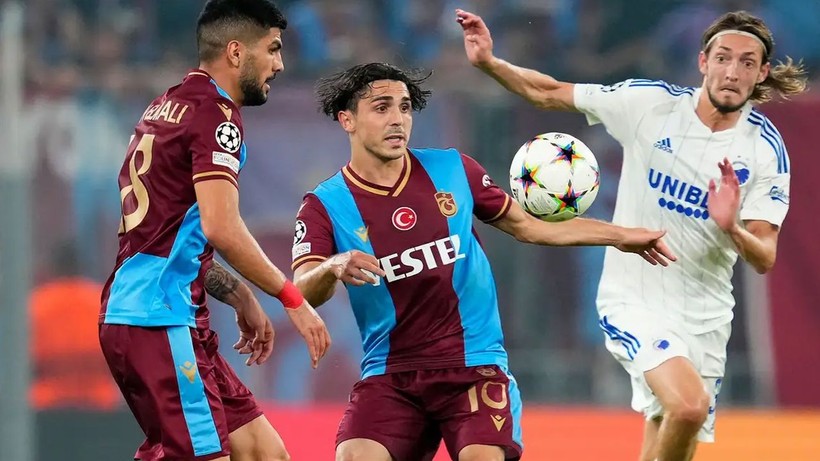Kriz! Abdülkadir Ömür Trabzonspor’dan ayrıldı – Bu anlaşma taraftarı ayağa kaldırdı - Resim: 3