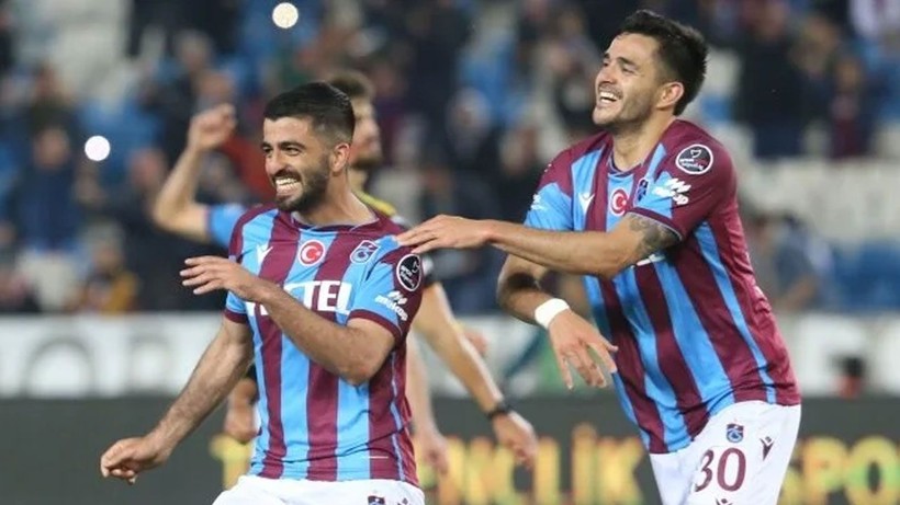 Fenerbahçe’nin yıldız futbolcusu Trabzonspor’da; Anlaşma sağlandı - Resim: 1