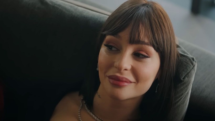 Olay! Camdaki Kız dizisinde tepki çeken değişim; Burcu Biricik’e tepkiler çığ gibi - Resim: 2