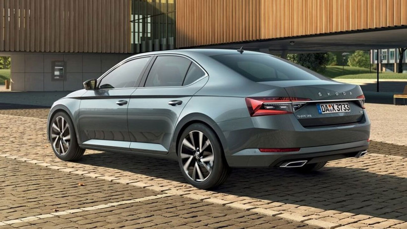 Skoda Superb listesinde akıl almaz bir olay var; Rakipleri bile şaşkına döndü - Resim: 1