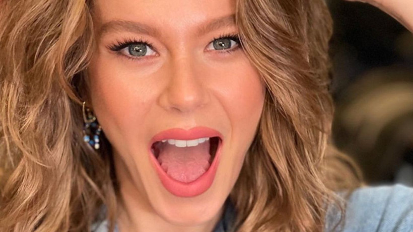 Burcu Biricik olduğuna hiç kimse inanmadı; Yıllar önce öyle bir rolde oynamışki… - Resim: 1