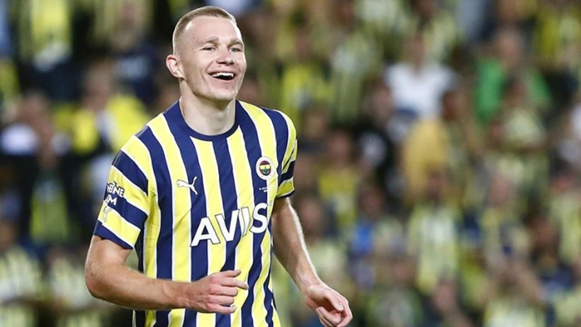 Fenerbahçe’de büyük kriz! Yıldız isim ayrıldı – Yeni takımı herkesi şaşırttı - Resim: 3